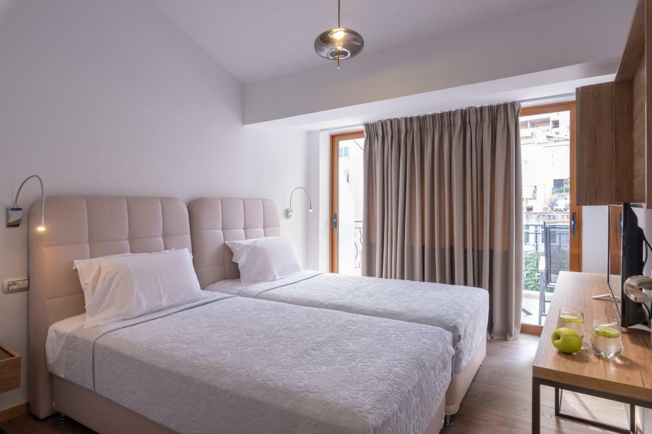 Palma City Hotel Sarande Bagian luar foto